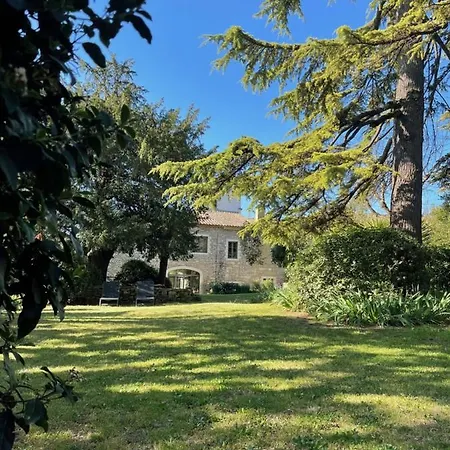 Les Toiles Du 15 Bed & Breakfast
