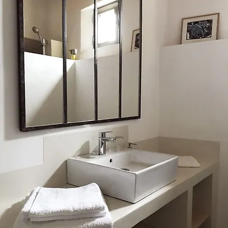 Les Toiles Du 15 Bed & Breakfast 4*
