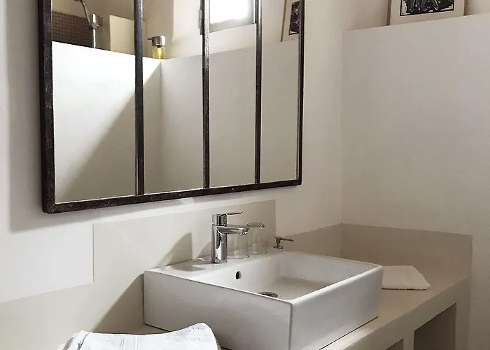 Les Toiles Du 15 Bed & Breakfast 4*