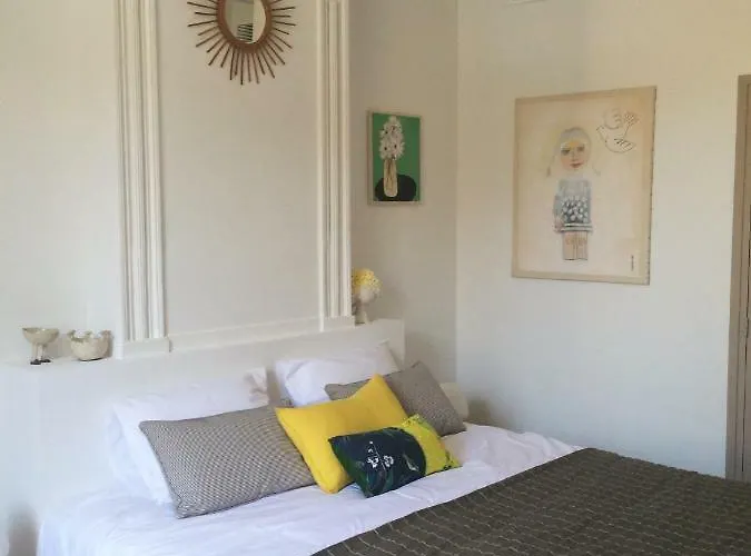 Les Toiles Du 15 Bed & Breakfast 4*