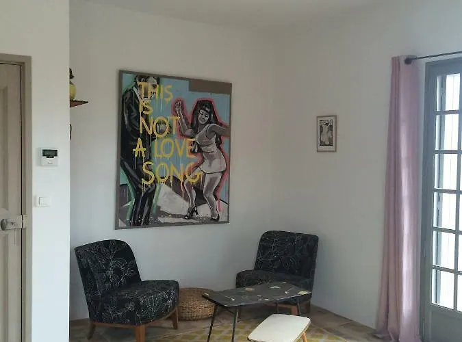 Bed & Breakfast Les Toiles Du 15 Montaren-et-Saint-Mediers